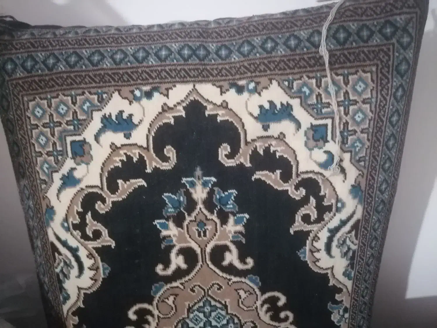 پشتی و قالی|پشتی|پیشوا, |دیوار