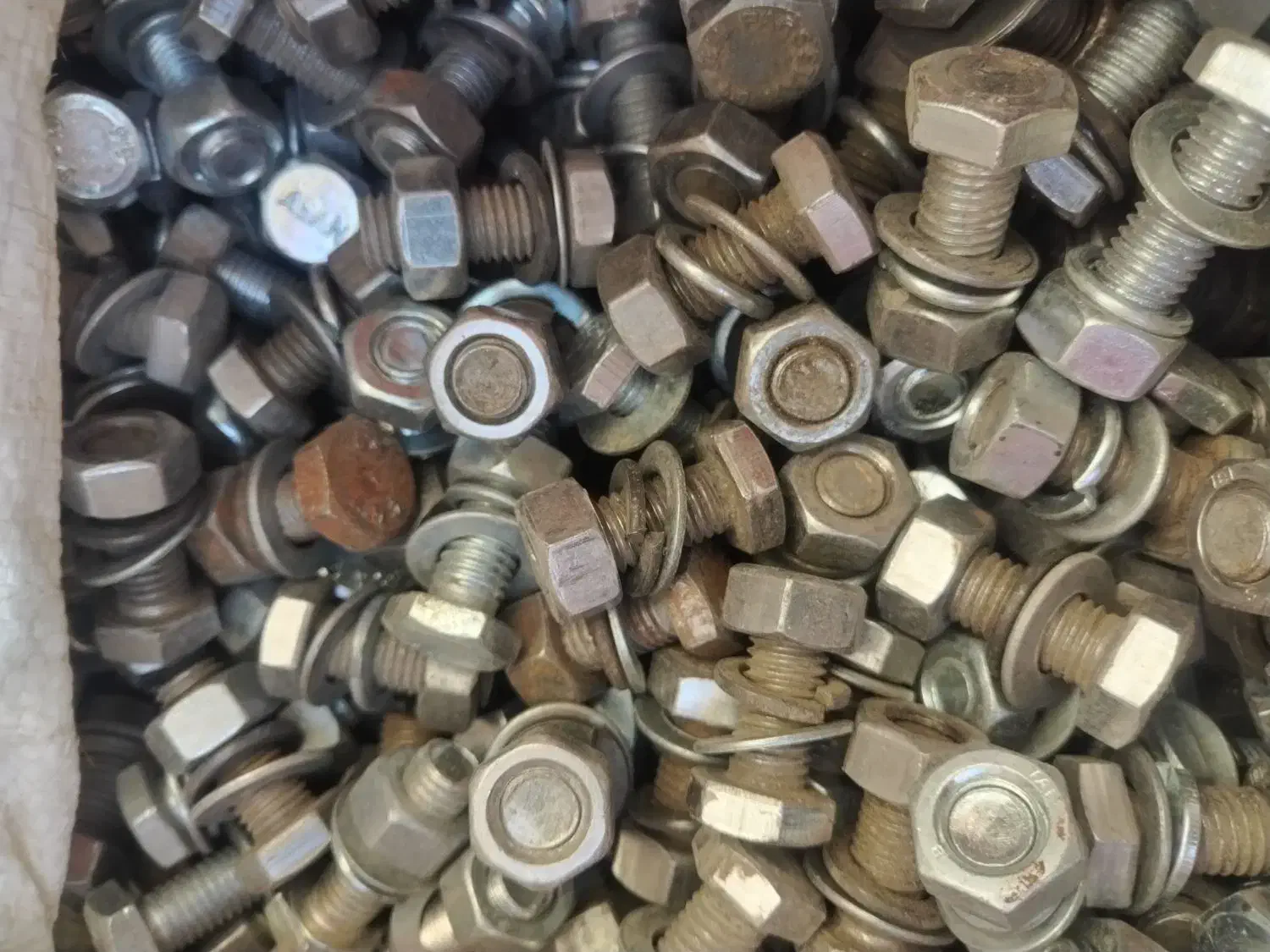 پیچ و مهره|ابزارآلات|سبزوار, هویزه|دیوار