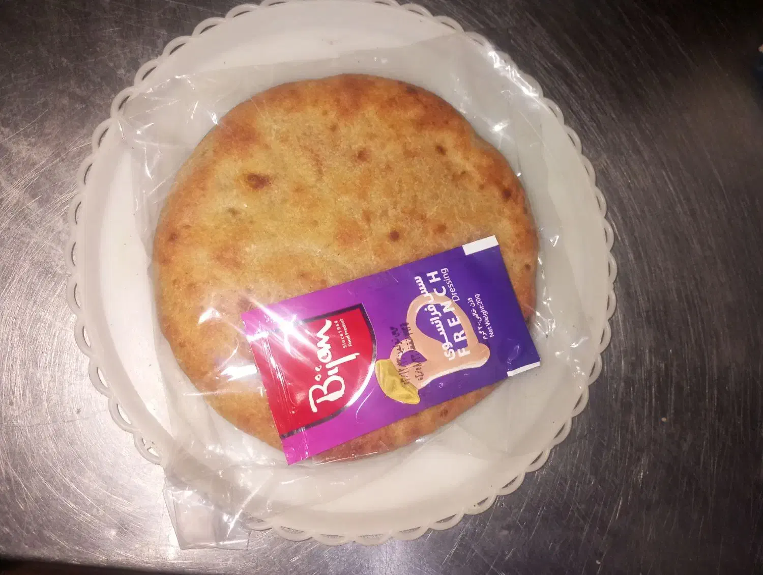 یک خانم جهت کار در ساندویچی|استخدام خدمات فروشگاه و رستوران|کرمان, |دیوار