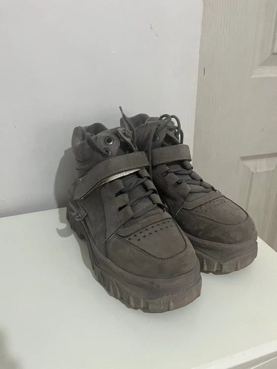 نیم بوت|کیف، کفش، کمربند|سبزوار, قصبه غربی|دیوار