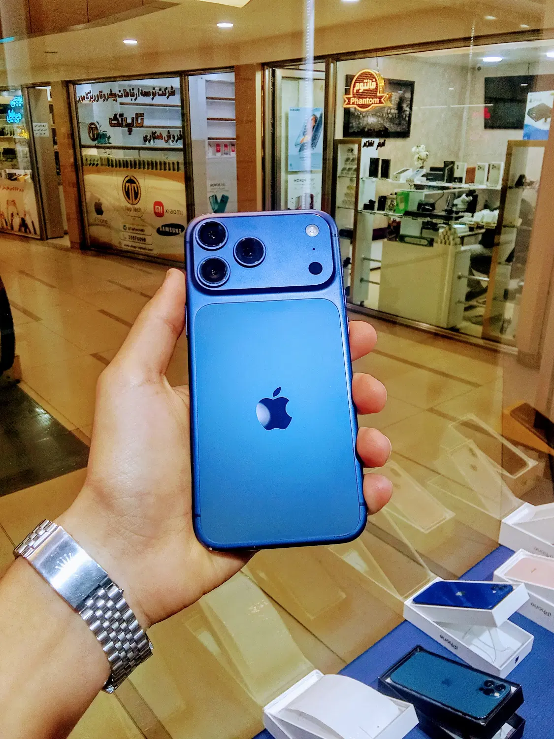 IP 17 pro max|موبایل|تبریز, |دیوار