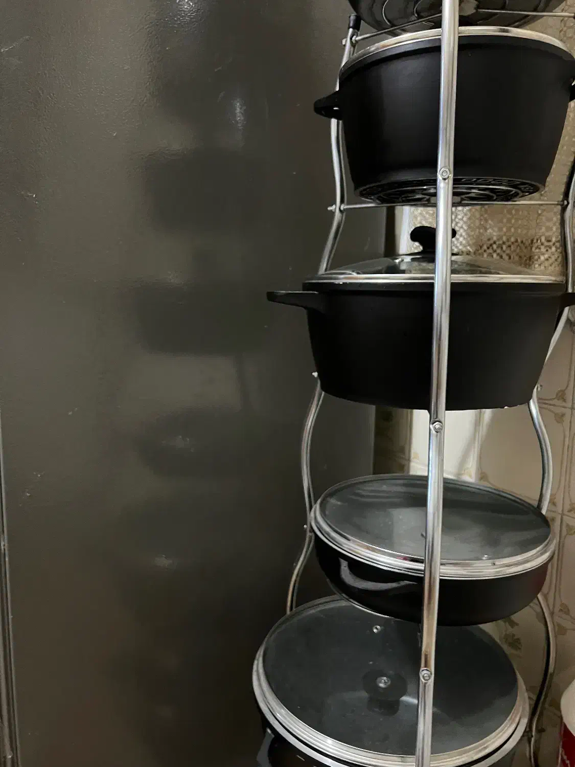 قابلمه چدن|ظروف پختوپز|اصفهان, ملاصدرا|دیوار