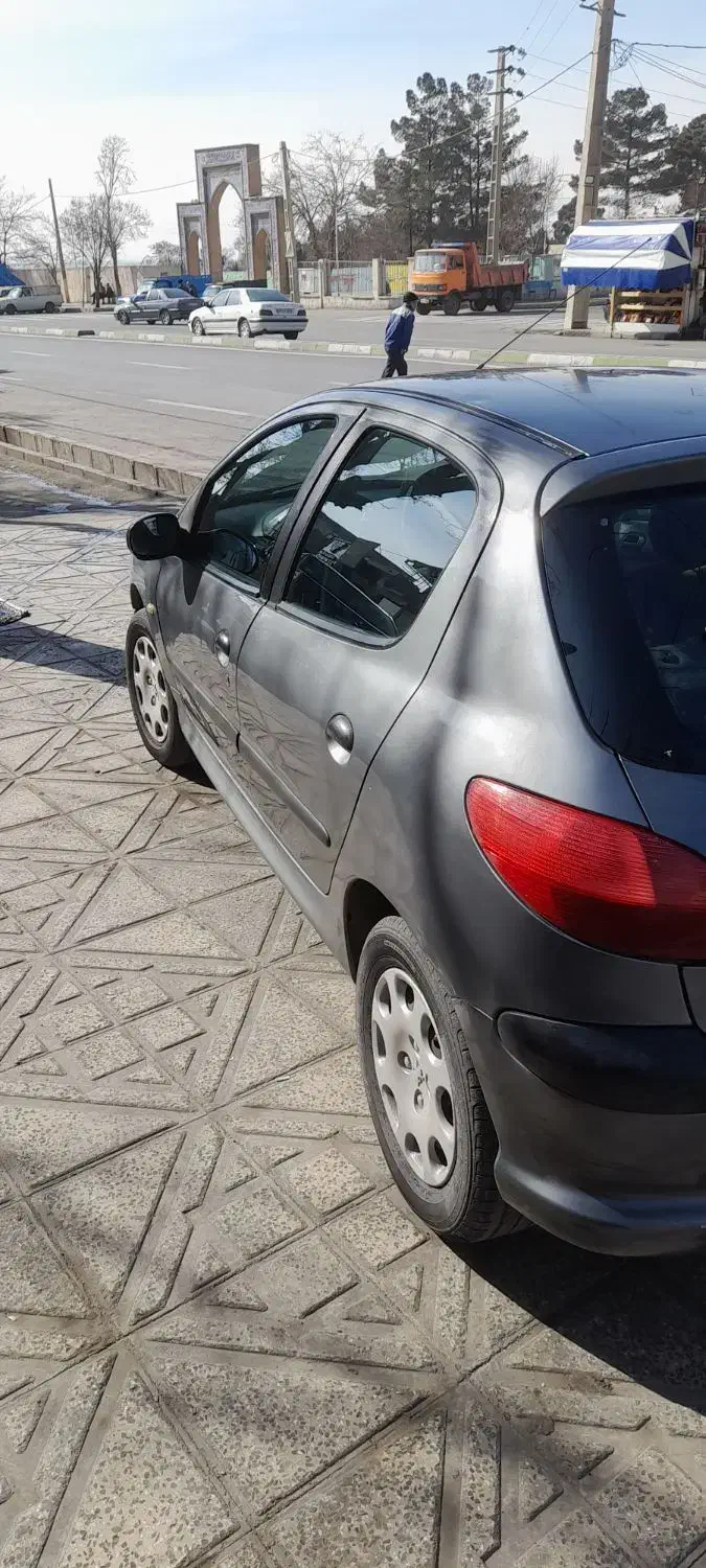 پژو۲۰۶تیپ ۶اتومات مدل ۸۴|خودرو سواری و وانت|کرج, گلشهر|دیوار