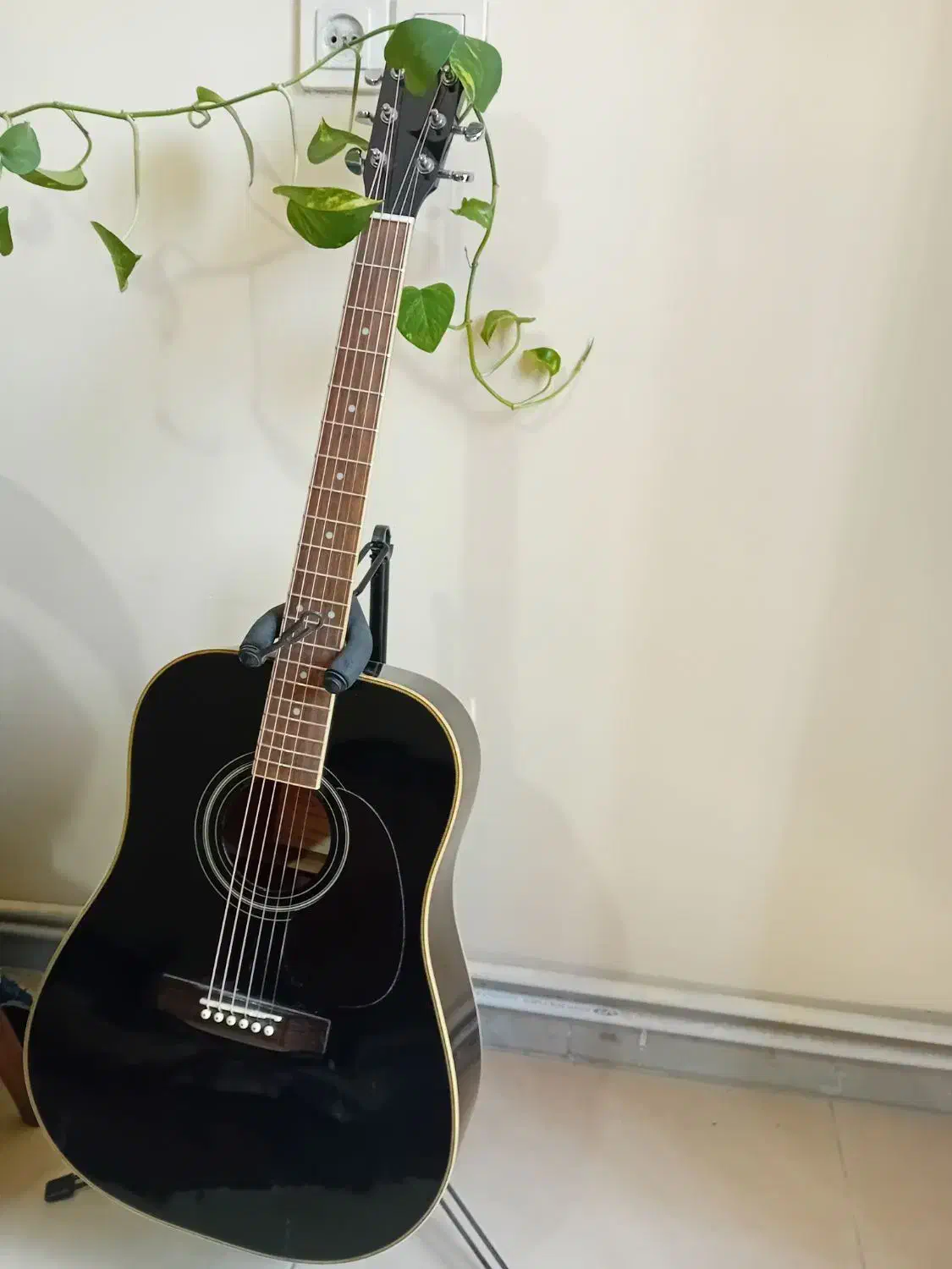 گیتار Stafford and co. مدل 1957|گیتار، بیس، امپلیفایر|تهران, امیرآباد|دیوار