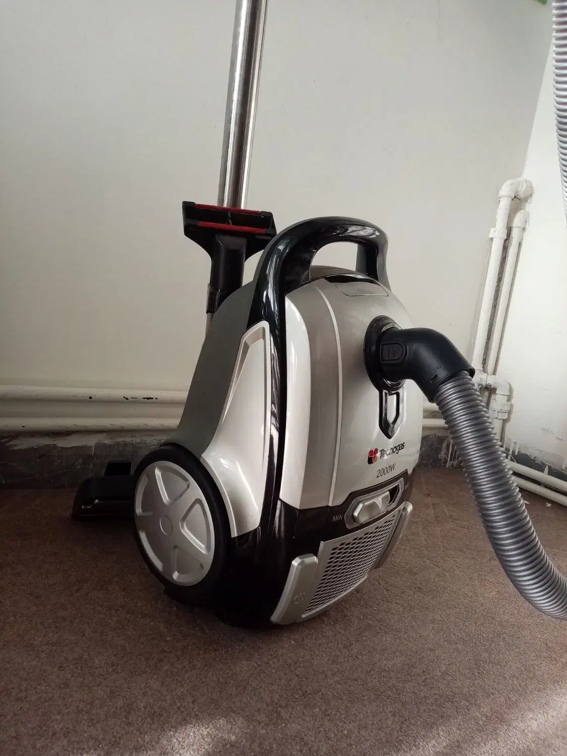 جاروبرقی|جاروبرقی، جارو شارژی، بخارشو|ملایر, |دیوار