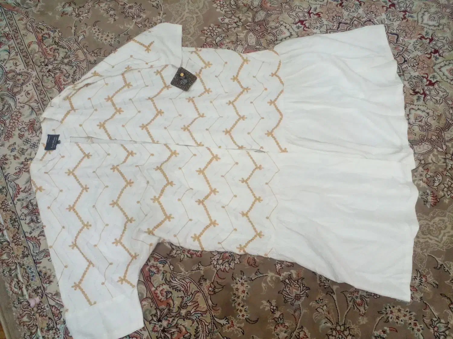 مانتوشیک مجلسی|لباس|سبزوار, باهنر|دیوار