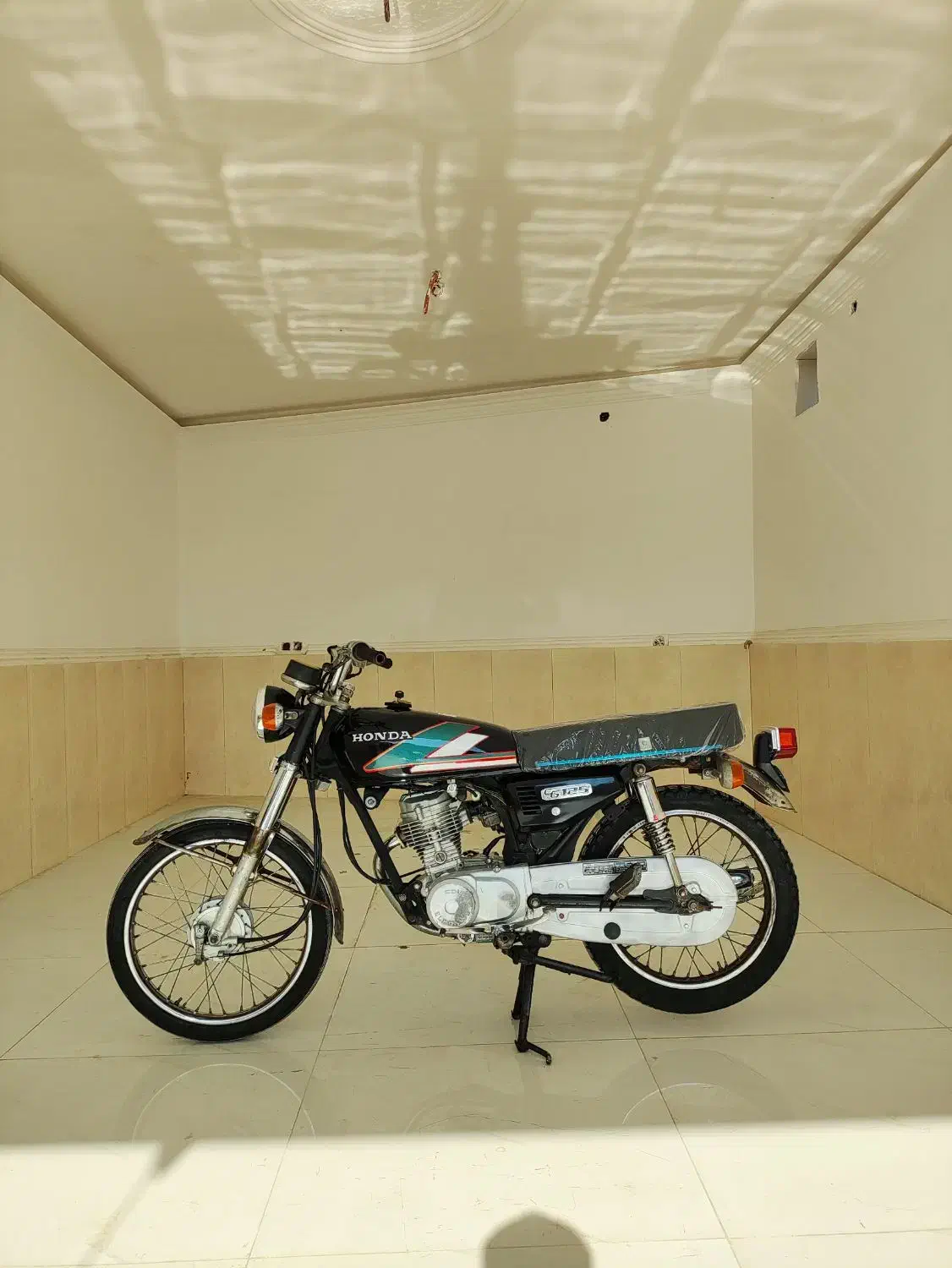 موتور هندا 125 مزائده با برگه|موتورسیکلت|گرگان, |دیوار