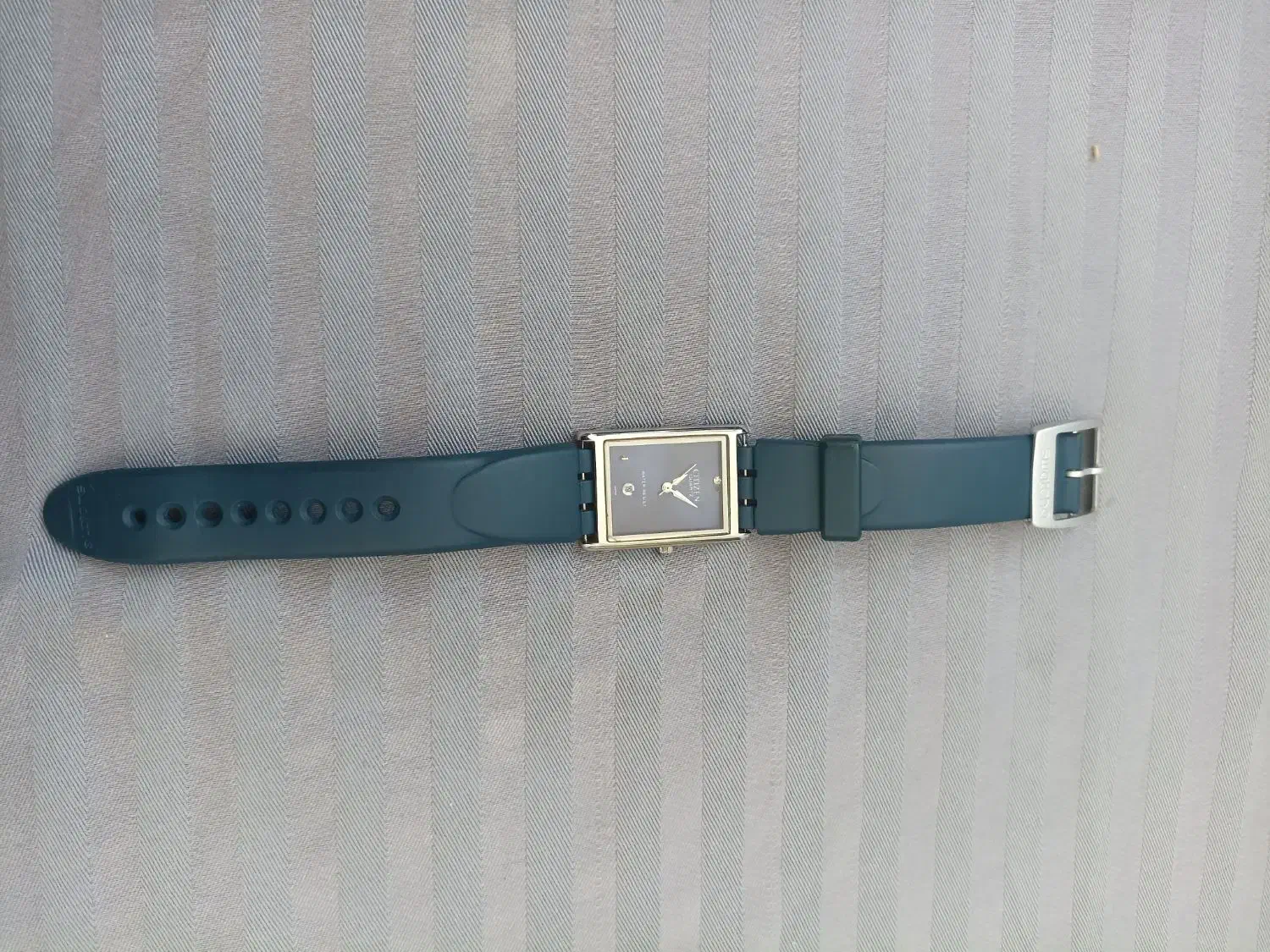 ساعت عطیقه و سکه عطیقه|ساعت|شاهینشهر, عطار|دیوار