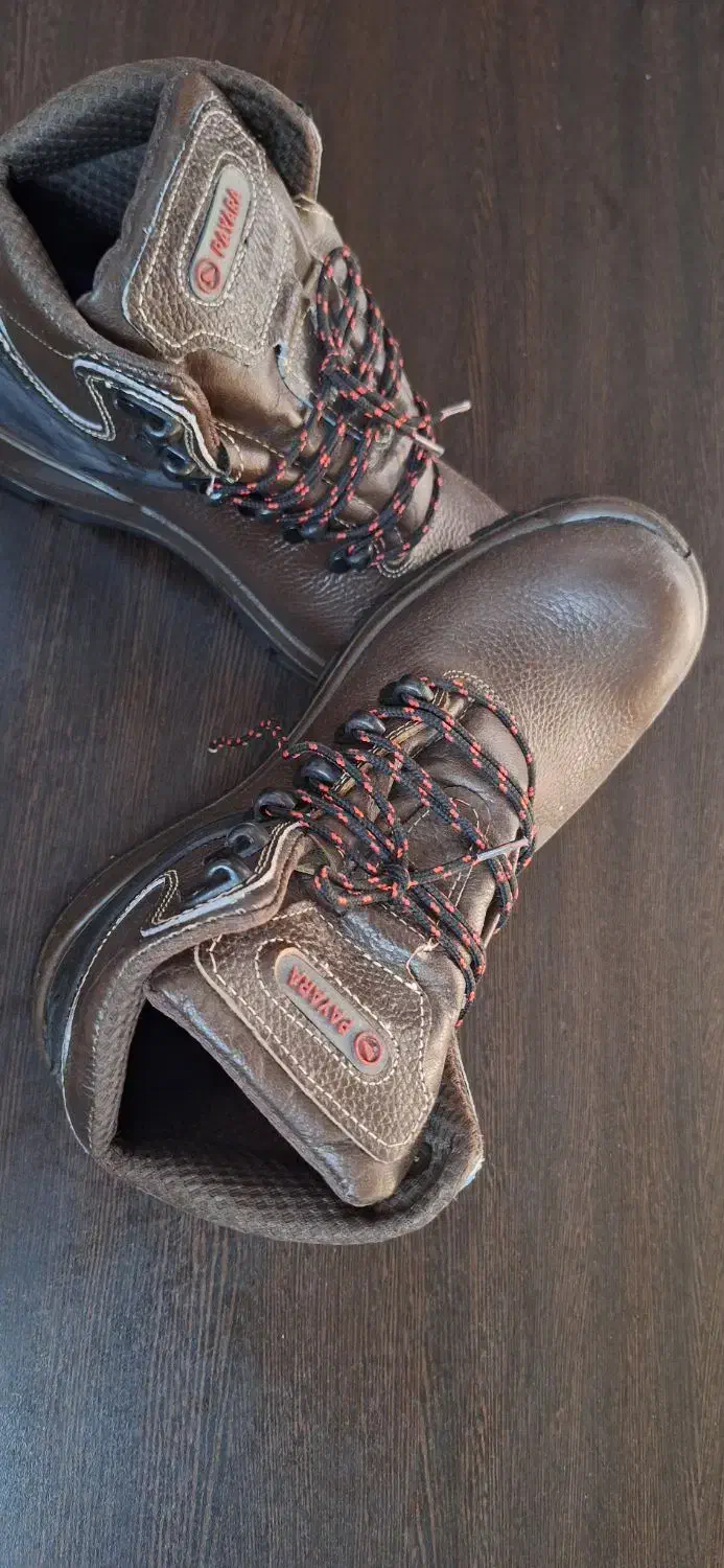 کفش کار نو سایز ۴۳ قیمت ۲ میلیون تومان|کیف، کفش، کمربند|جهرم, |دیوار