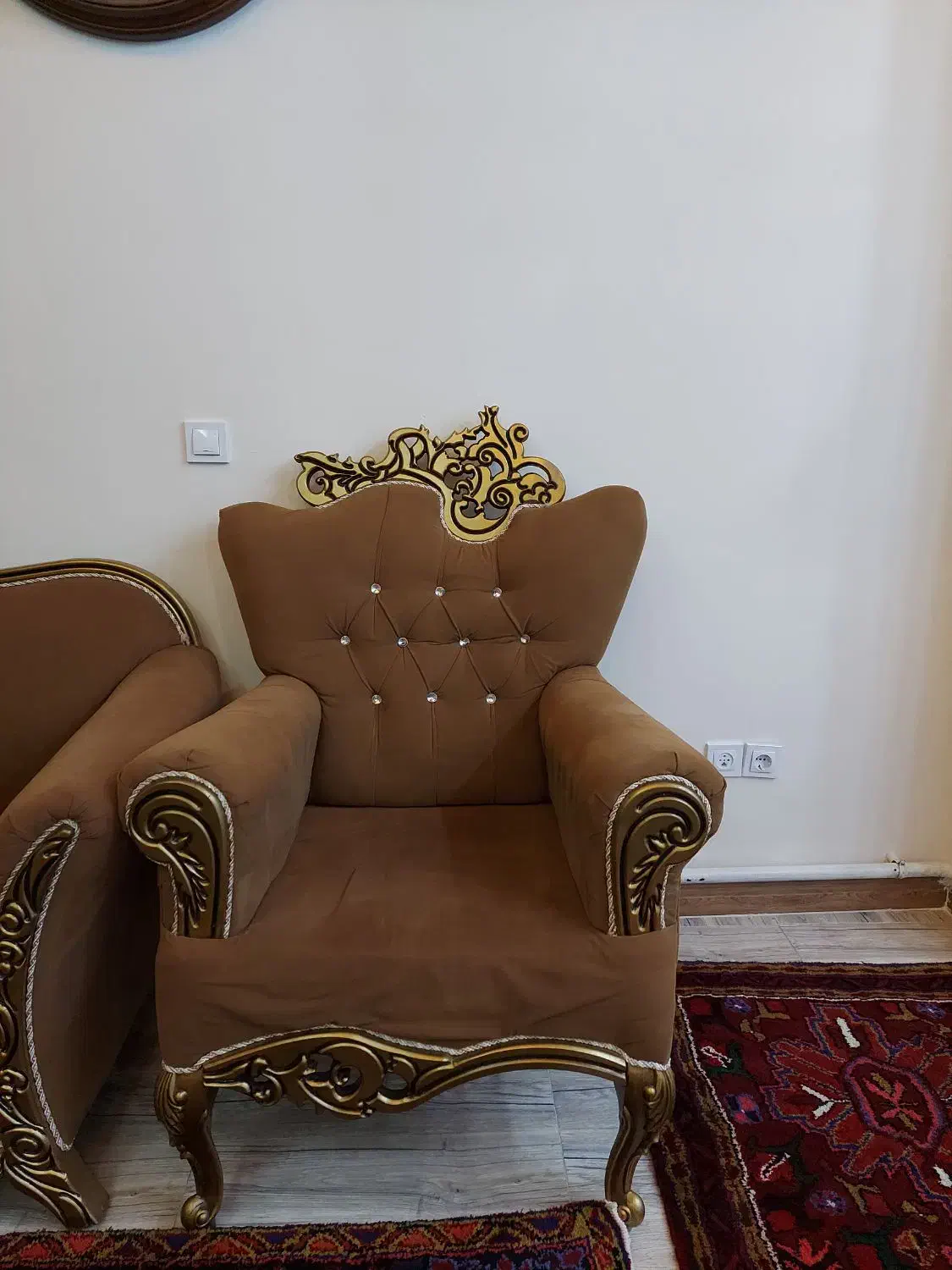 مبل راحتی سلطنتی|مبلمان خانگی و میز عسلی|اهر, |دیوار