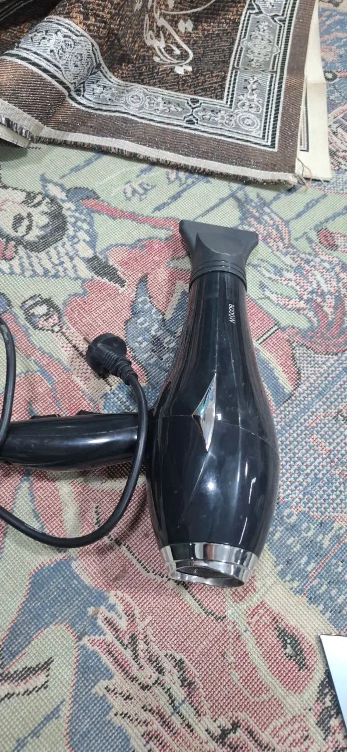 سشوار سالنی موتور بزرگ ۸۰۰۰ وات|آرایشی، بهداشتی، درمانی|ایذه, |دیوار