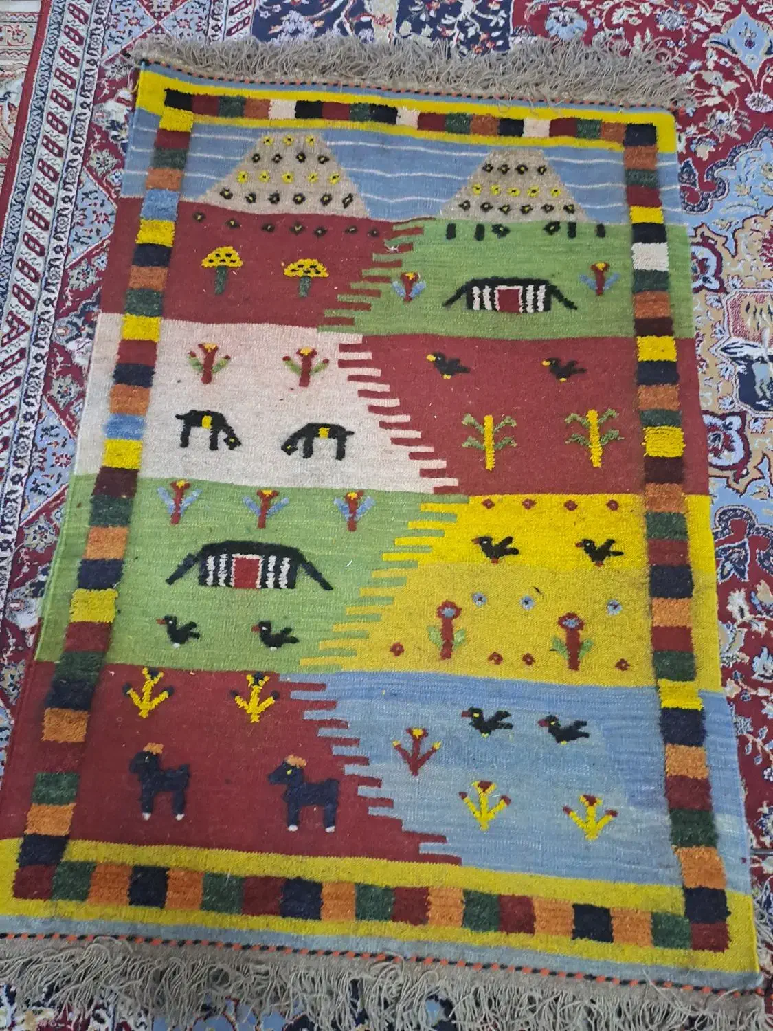 دستباف بافت  گلیم و گبه|گلیم، جاجیم، گبه|کازرون, |دیوار