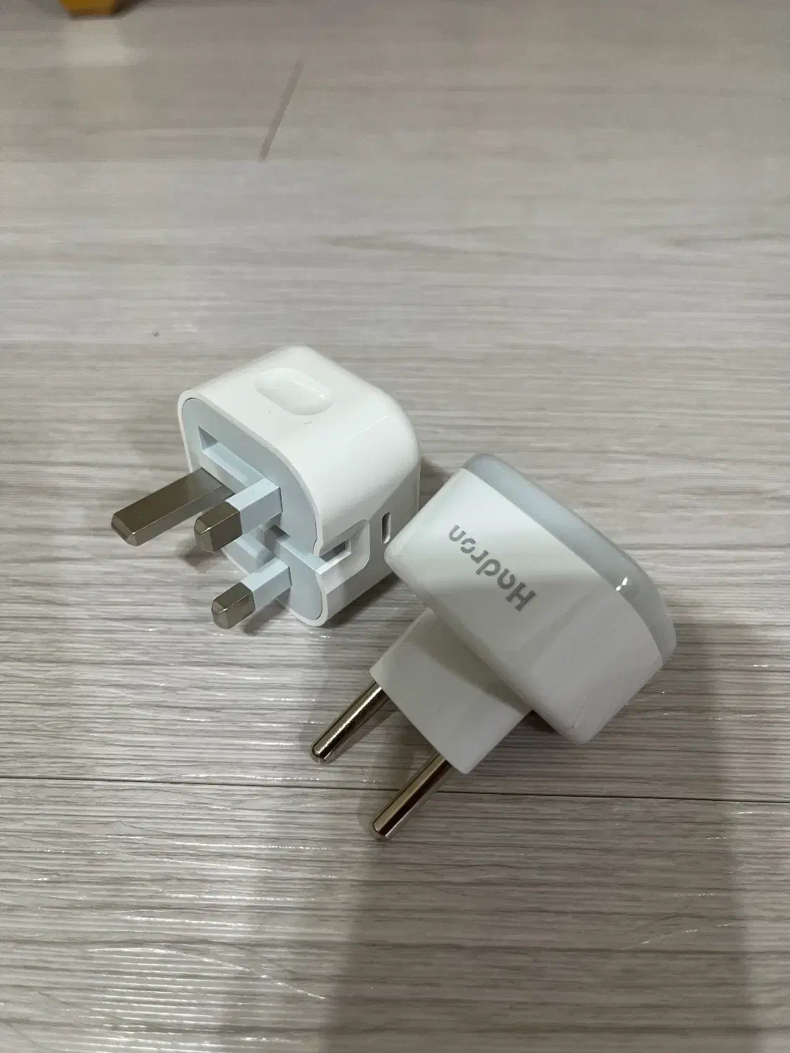 شارژر آیفون نو نو کاملا سالم|لوازم جانبی موبایل و تبلت|کرج, شهرک یاس جنوبی|دیوار