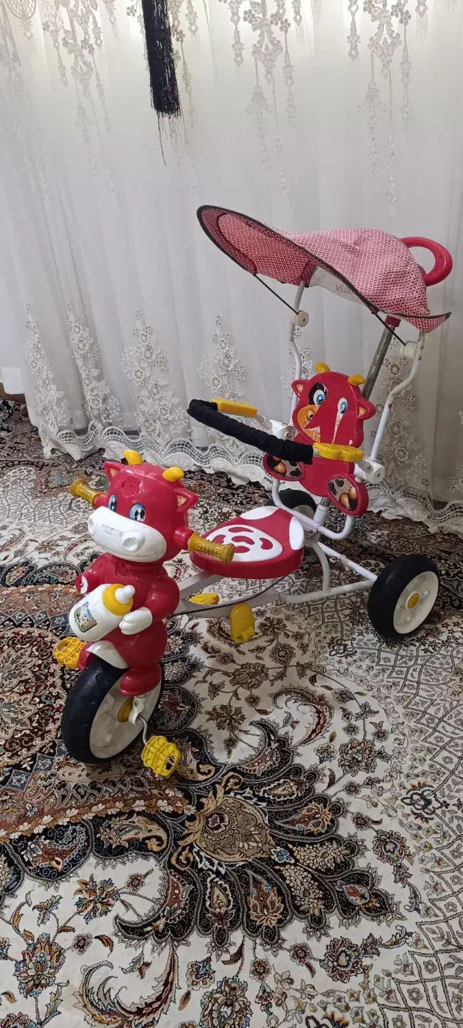 سه چرخه ،،تاب بچگانه|اسباب‌بازی بچه|الیگودرز, |دیوار