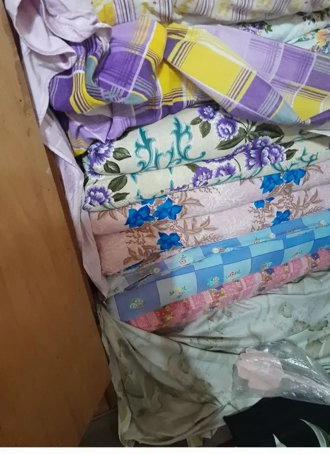 لحاف تشک و پتو مسافرتی دست نخورده|رختخواب، بالش، پتو|بندر انزلی, گلسرخ|دیوار