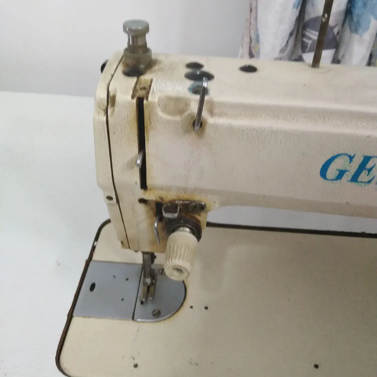 چرخ صنعتی|چرخ خیاطی و ریسندگی|قائم‌شهر, |دیوار