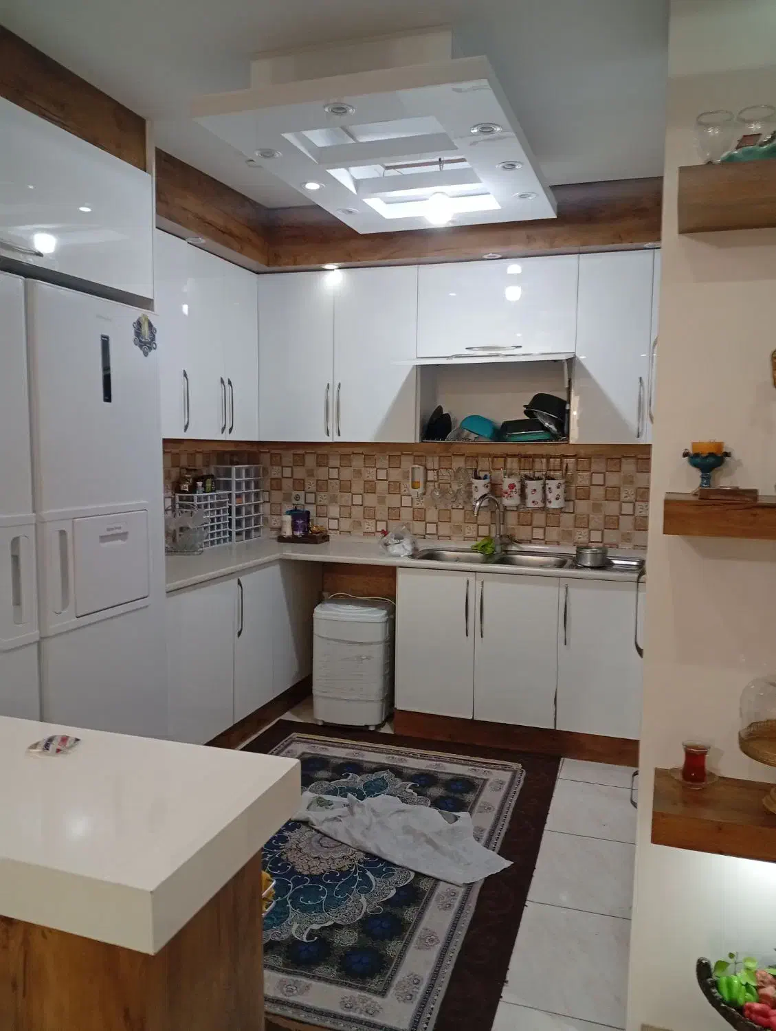 خانه کارگر سه خواب رو به آفتاب|اجارهٔ آپارتمان|شاهینشهر, خانه کارگر|دیوار