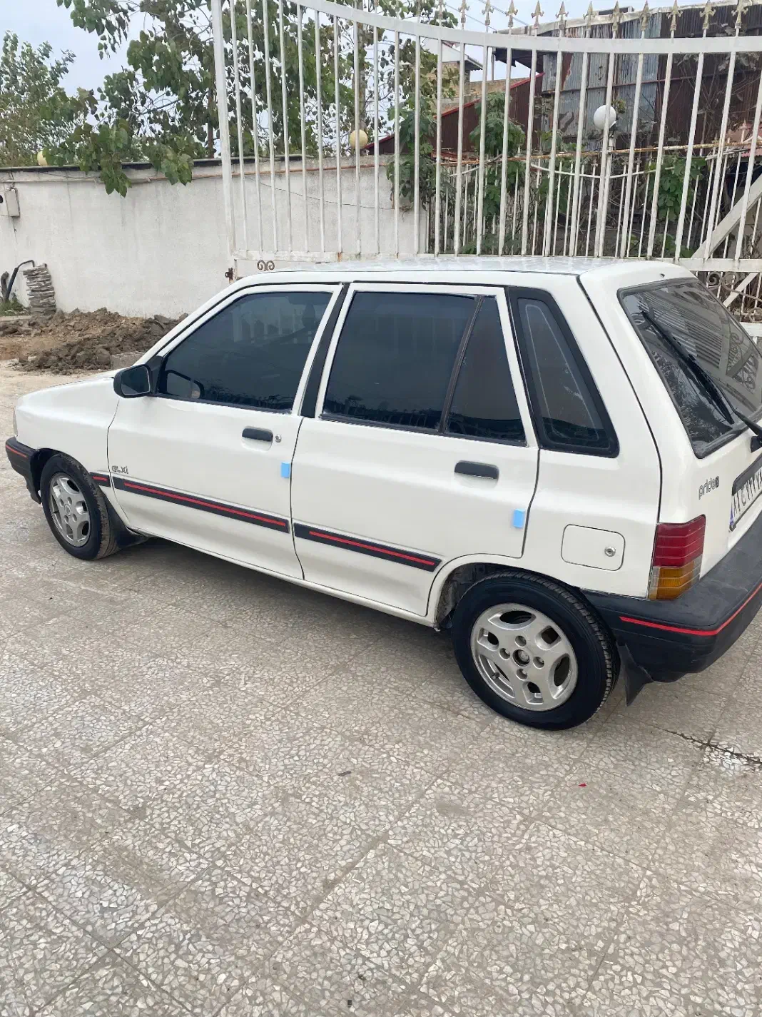 پراید هاچبک|خودرو سواری و وانت|آستانه اشرفیه, |دیوار