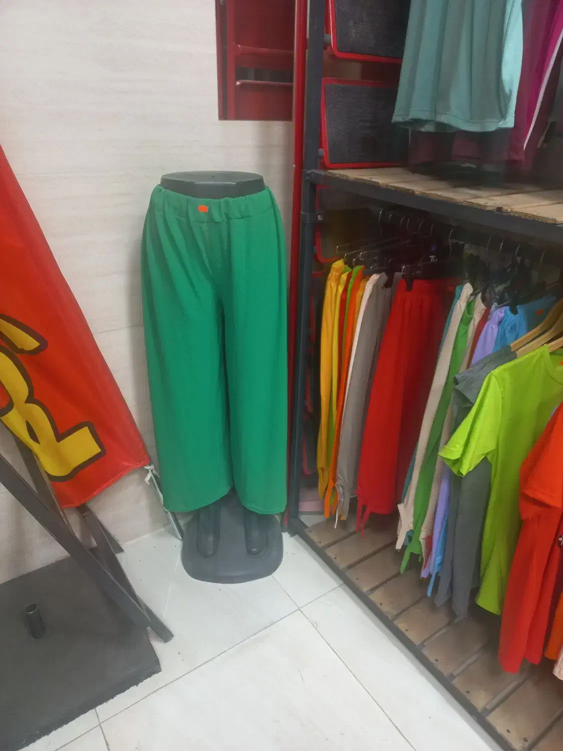 دکور مغازه رگال مانکن پیشخوان لباس|فروشگاه و مغازه|محمدشهر, ولدآباد|دیوار