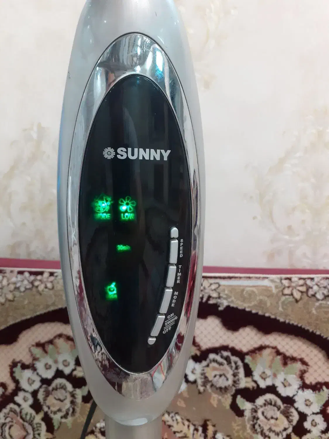 چهار عدد پنکه کاملا سالم|پنکه و تصفیه‌کنندهٔ هوا|قم, زنبیل آباد|دیوار