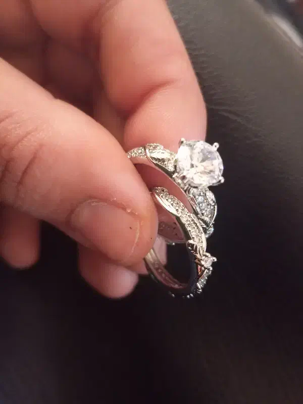 انگشتر نگین دار  و حلقه پشت|بدلیجات|گرگان, |دیوار