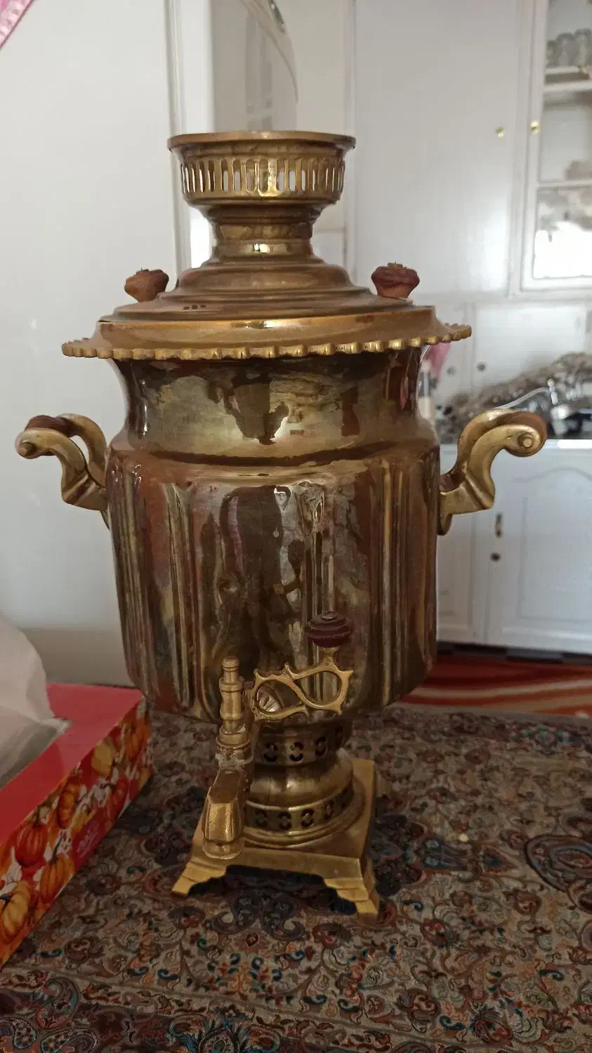 سماور سنگین وقدیمی سالم|کلکسیون اشیاء عتیقه|تبریز, |دیوار