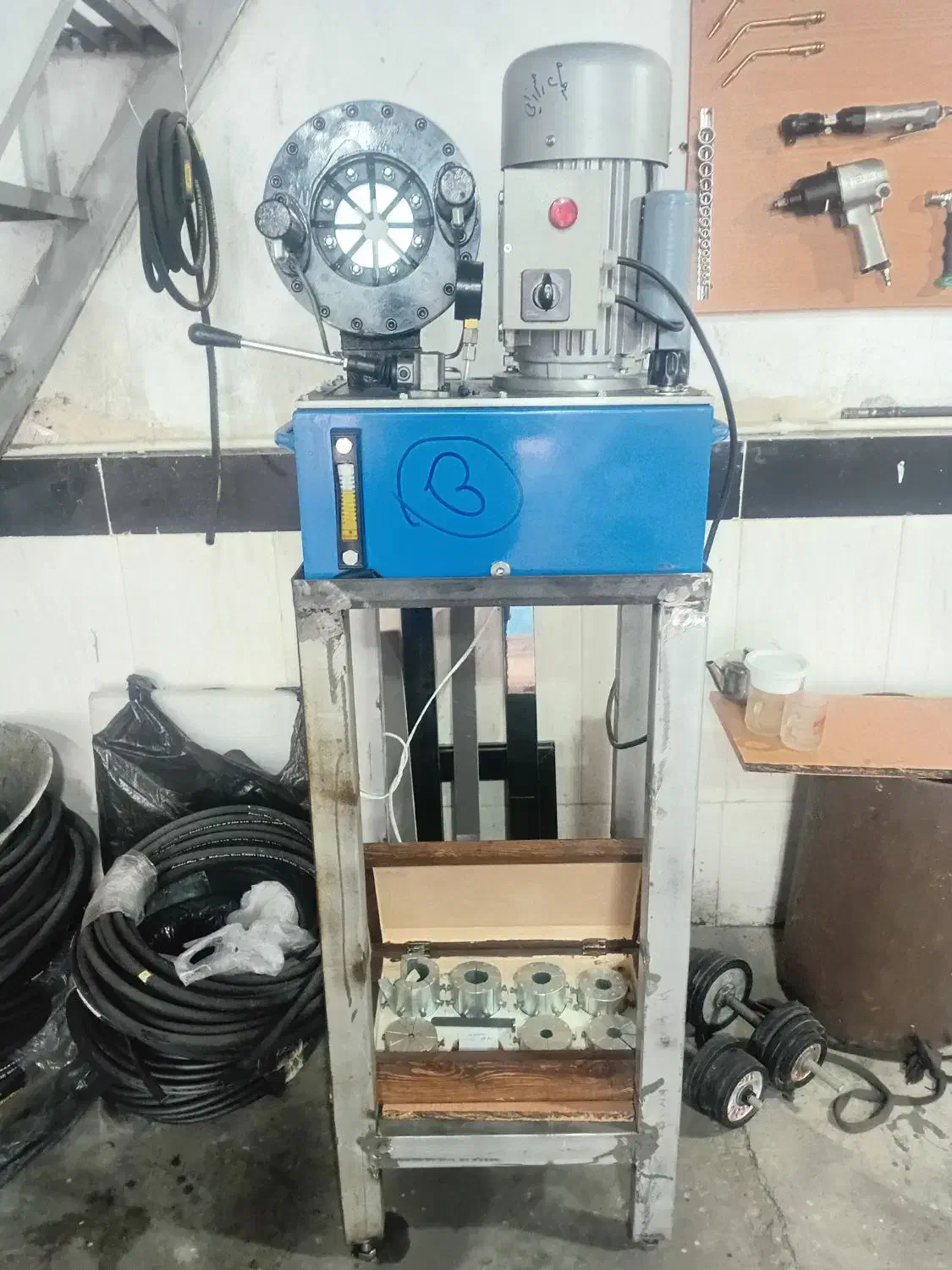دستگاه پرس شلنگ هیدرولیک ۱/۴|ماشین‌آلات صنعتی|مشهد, نوید|دیوار
