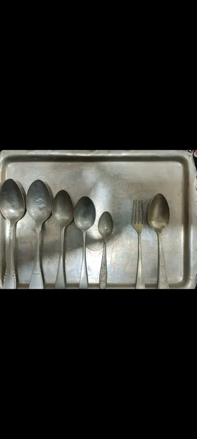 چند عدد قاشق و چنگال قدیمی و کاسه او سینی|کلکسیون اشیاء عتیقه|شهریار, شهرک امیریه|دیوار