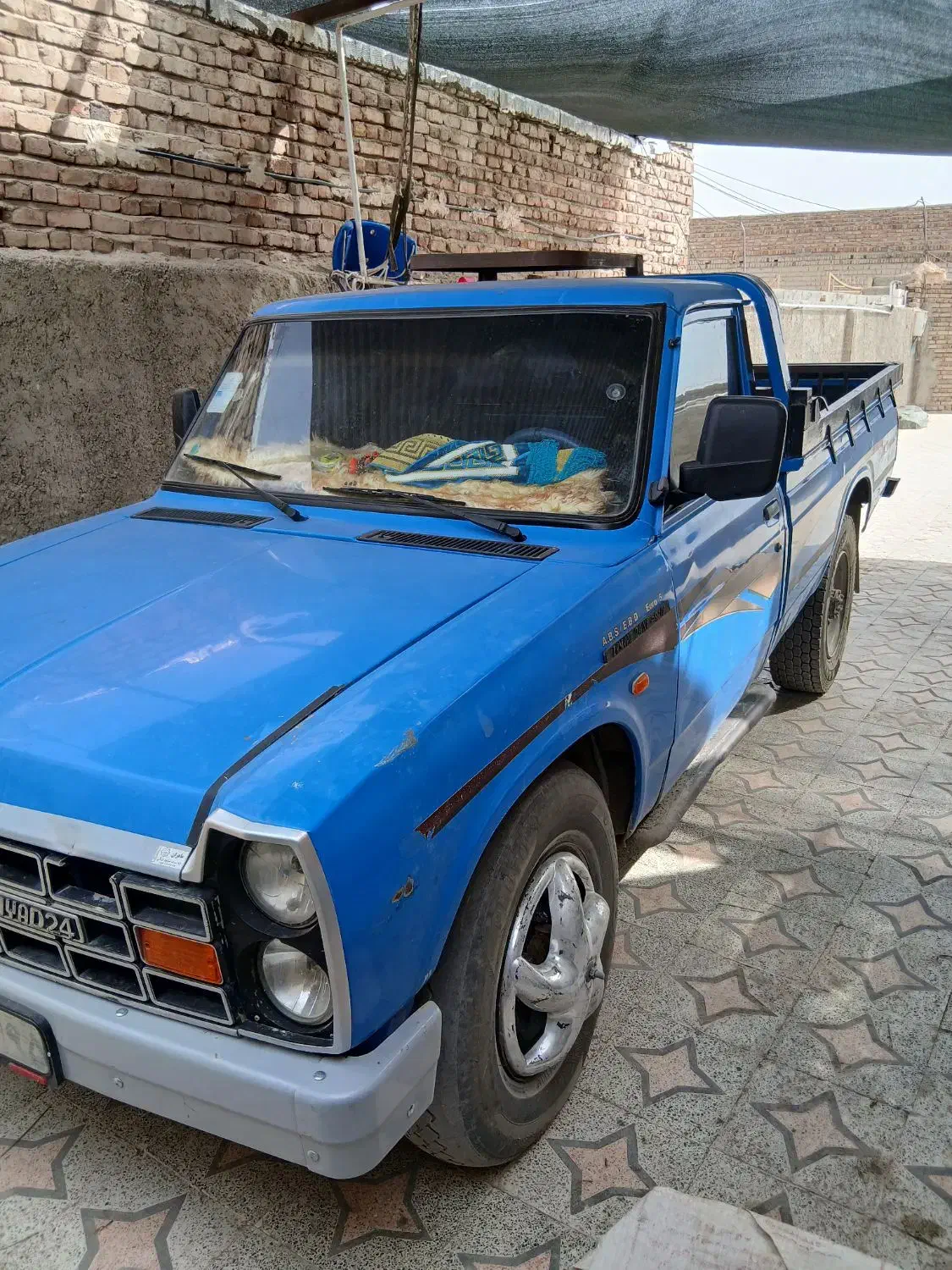 نیسان ۴۰۱ درحد|خودرو سواری و وانت|ایرانشهر, |دیوار