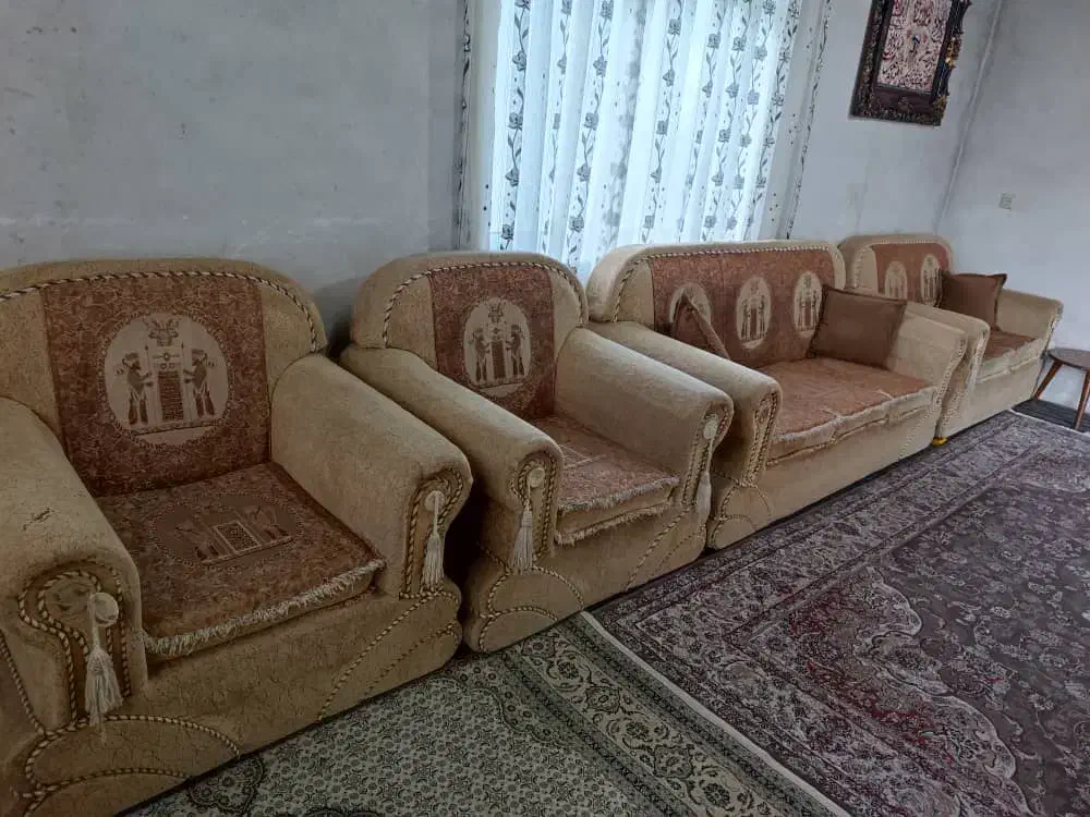 مبل راحتی|مبلمان خانگی و میز عسلی|لاهیجان, لیالستان|دیوار