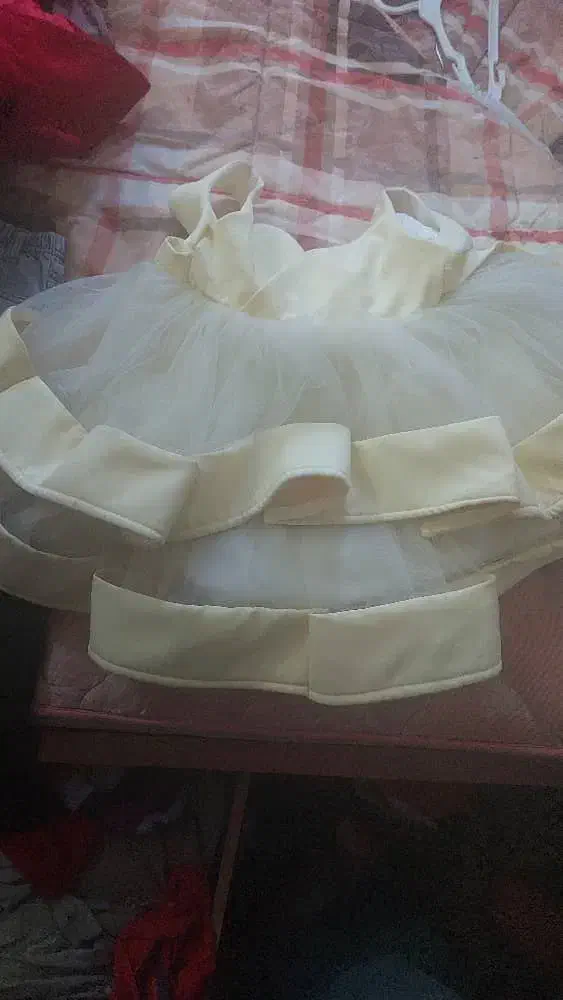 لباس مجلسی دنباله دار سایز ۴۶|لباس|هشتگرد, فاز ۷ مهستان|دیوار