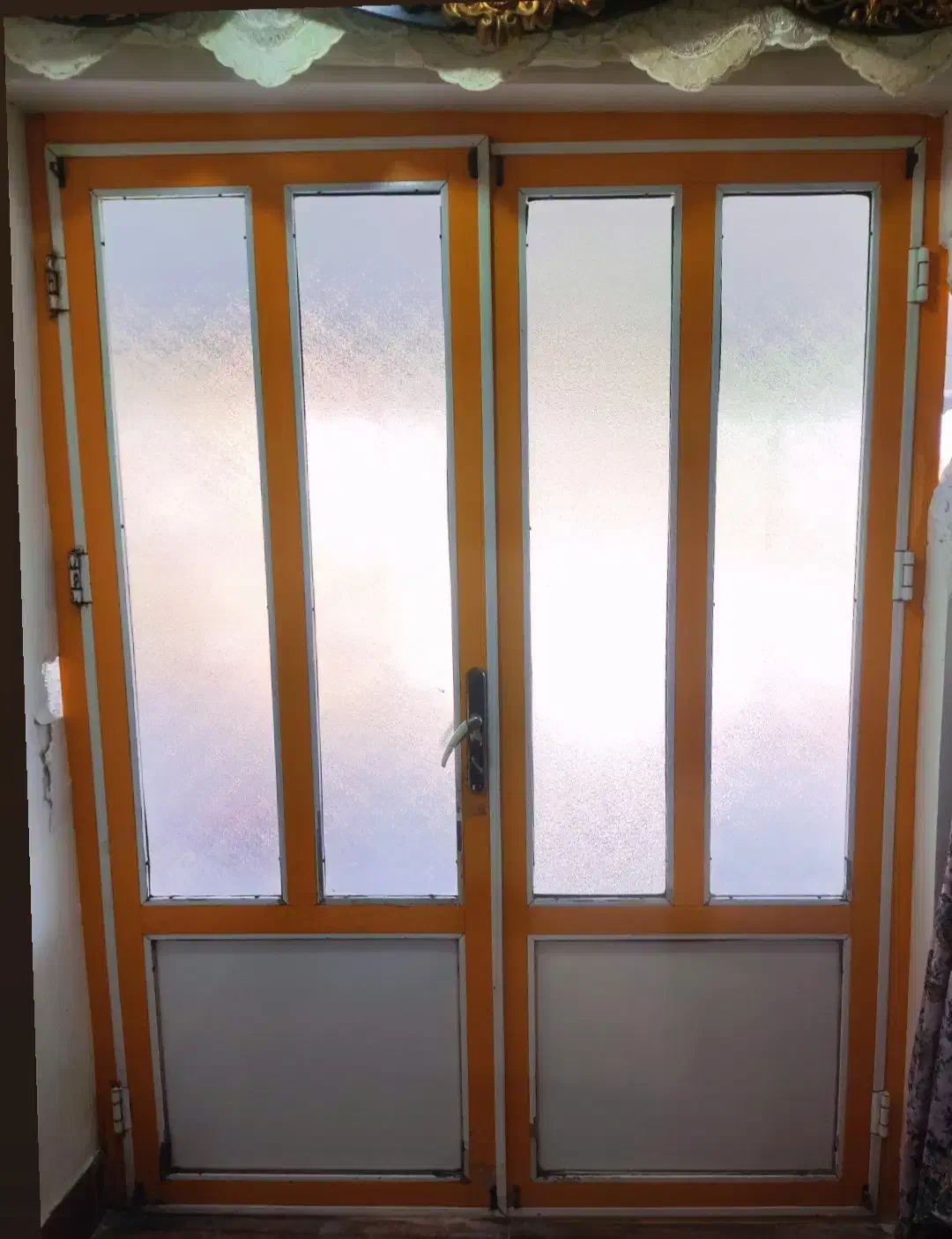 در آلمینیوم صنایع‌سنگین‌در‌حد‌نو|مصالح و تجهیزات ساختمان|رشت, حومه رشت|دیوار