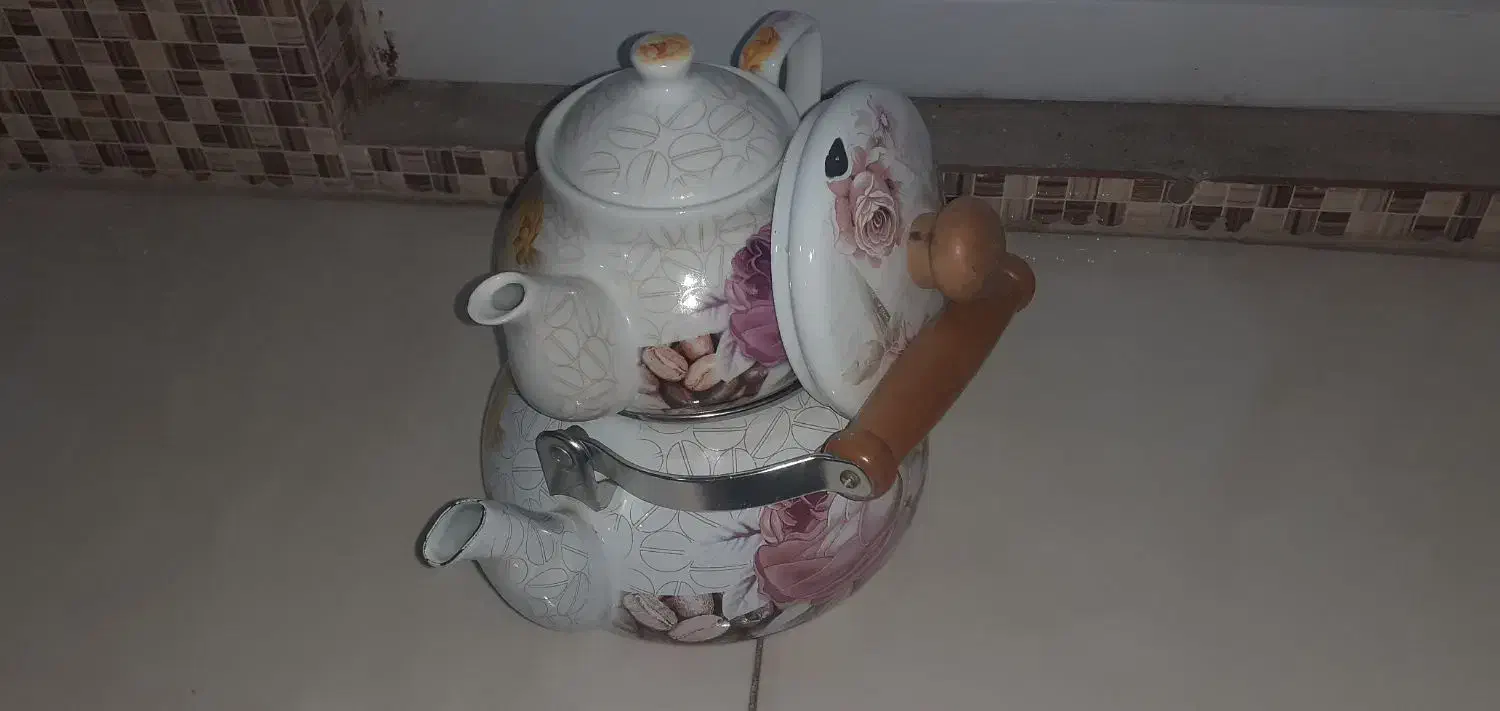 چند عدد قوری زیبا|قوری، کتری، قهوه‌ساز دستی|بجنورد, |دیوار