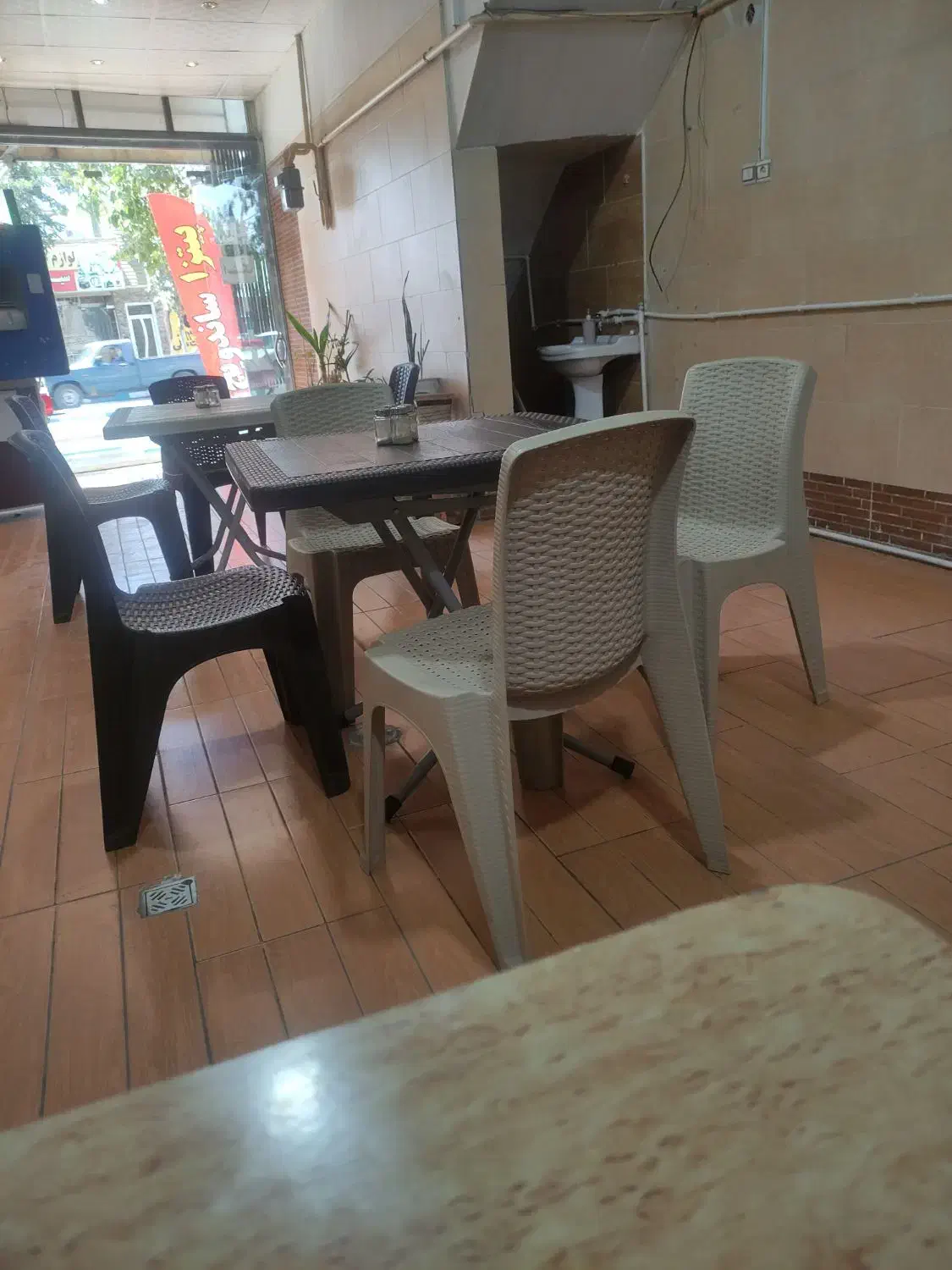 اجاره مغازه بهترین نقطه شهر خیابان امام سمت بازار|اجارهٔ مغازه و غرفه|زرند, |دیوار