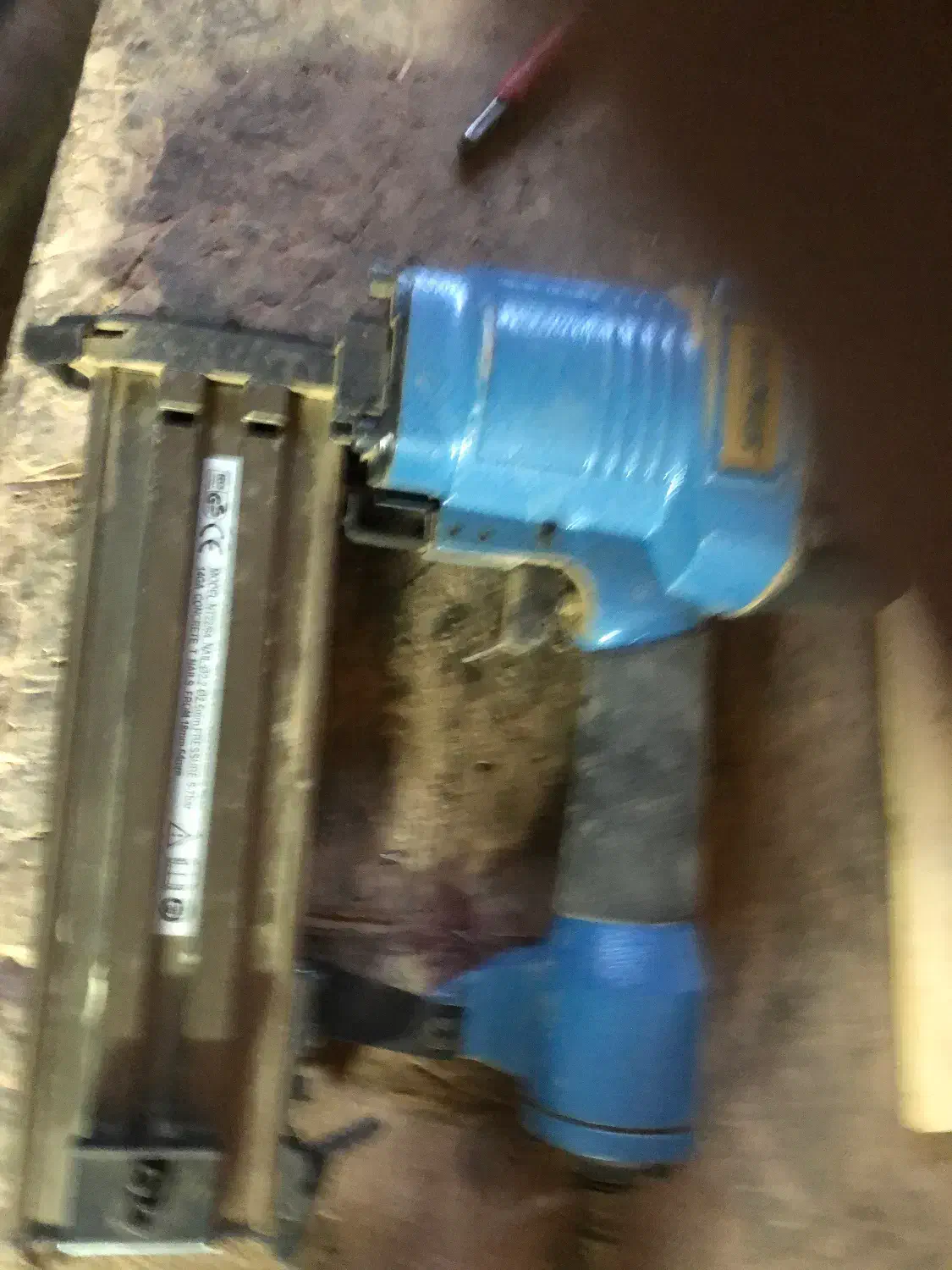 میخ کوب بادی|ابزارآلات|شیراز, باغ تخت|دیوار