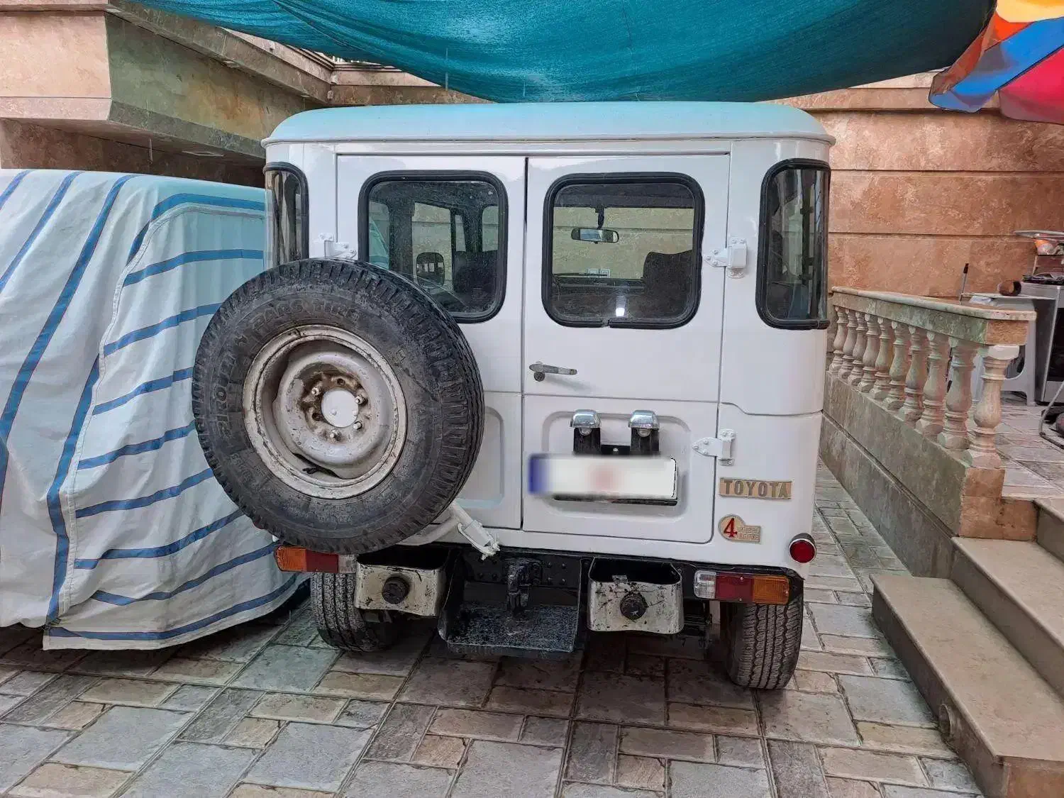 جیپ تویوتا ۸۳ 2f|خودرو کلاسیک|کازرون, |دیوار