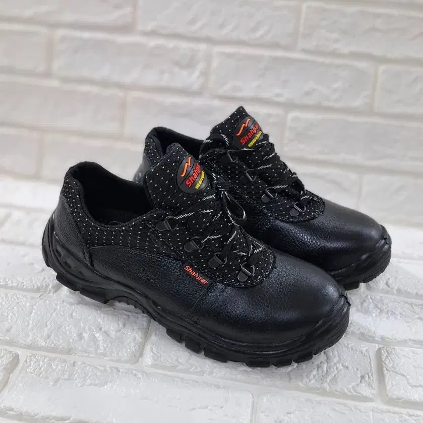 کفش کار ایمنی آهنی و معمولی طبی باکیفیت|کیف، کفش، کمربند|برخوار, |دیوار