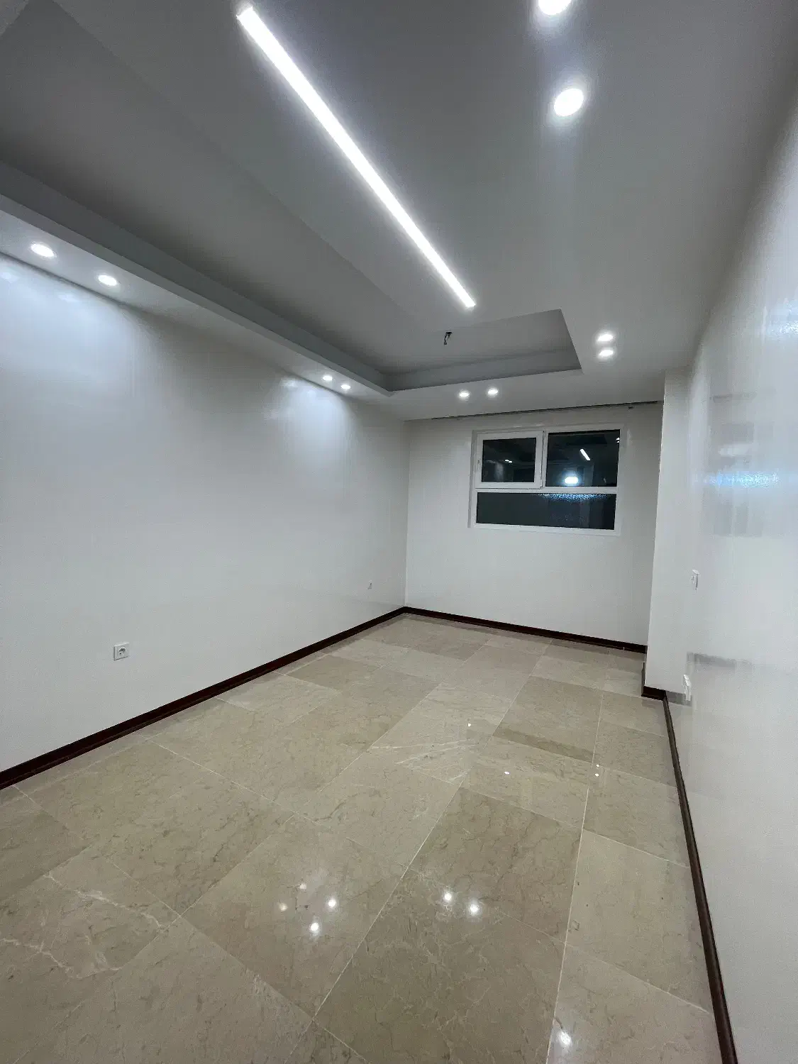 ۱۴۰متر۳خواب ۱خواب مستر نوساز شخصی ساز چیتگر کوهک