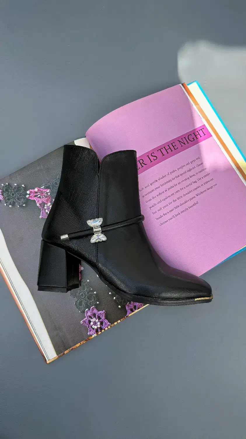 تولید محتوا و عکاس خانم پیج کفش|استخدام هنری و رسانه|تهران, بهارستان|دیوار