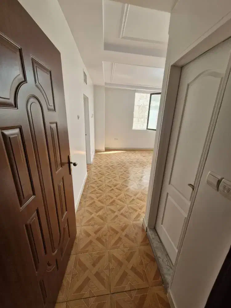 ۵۵ متری  با آسانسور *تخلیه*