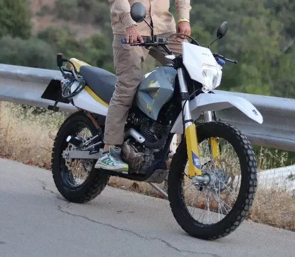 تریل خشک مدل 1403 صفر|موتورسیکلت|یاسوج, |دیوار