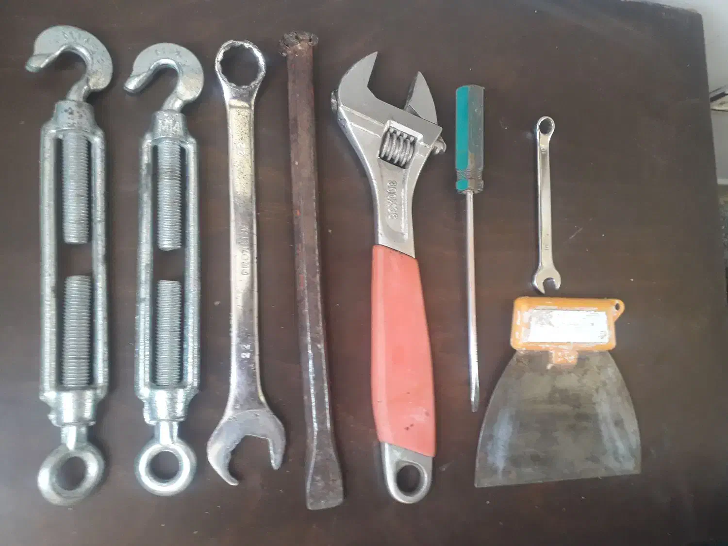 تعدادی آچار اصلی آلمانی|ابزارآلات|قم, باغ شریفی|دیوار