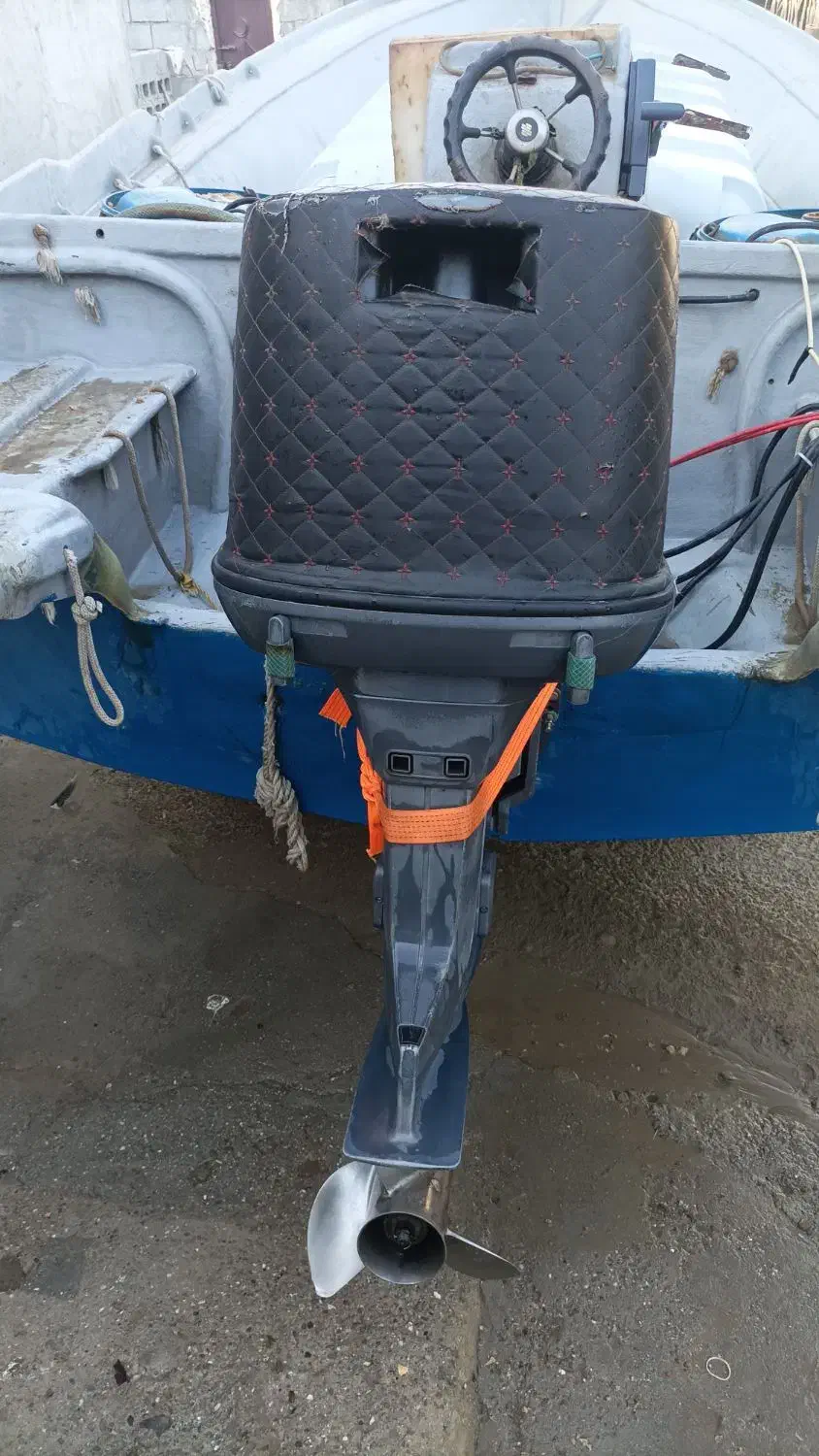 موتور قایق 200|قایق و سایر وسایل نقلیه|سیریک, |دیوار