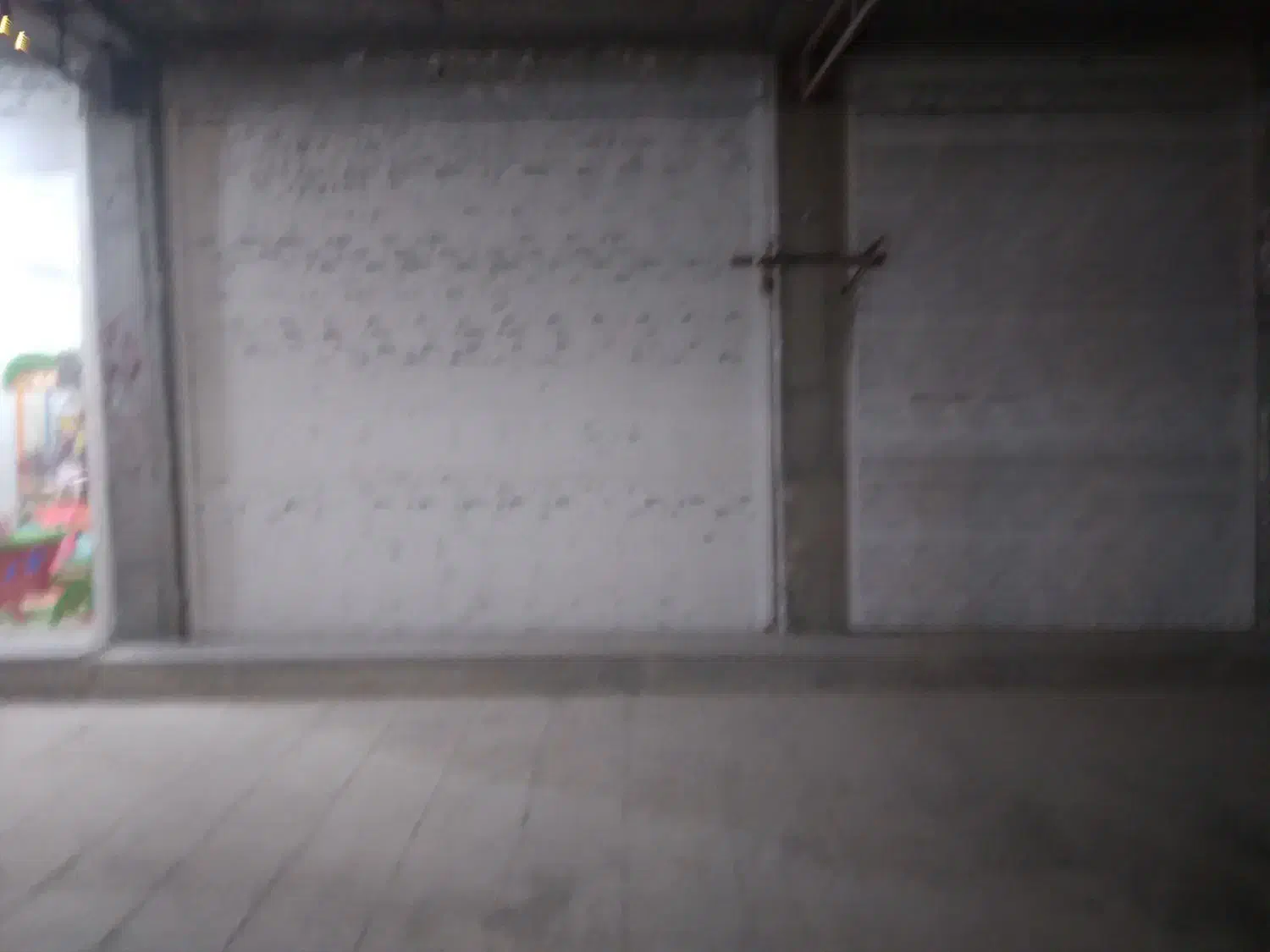 اجاره ۲ دهنه مغازه|اجارهٔ مغازه و غرفه|بند زرک, |دیوار