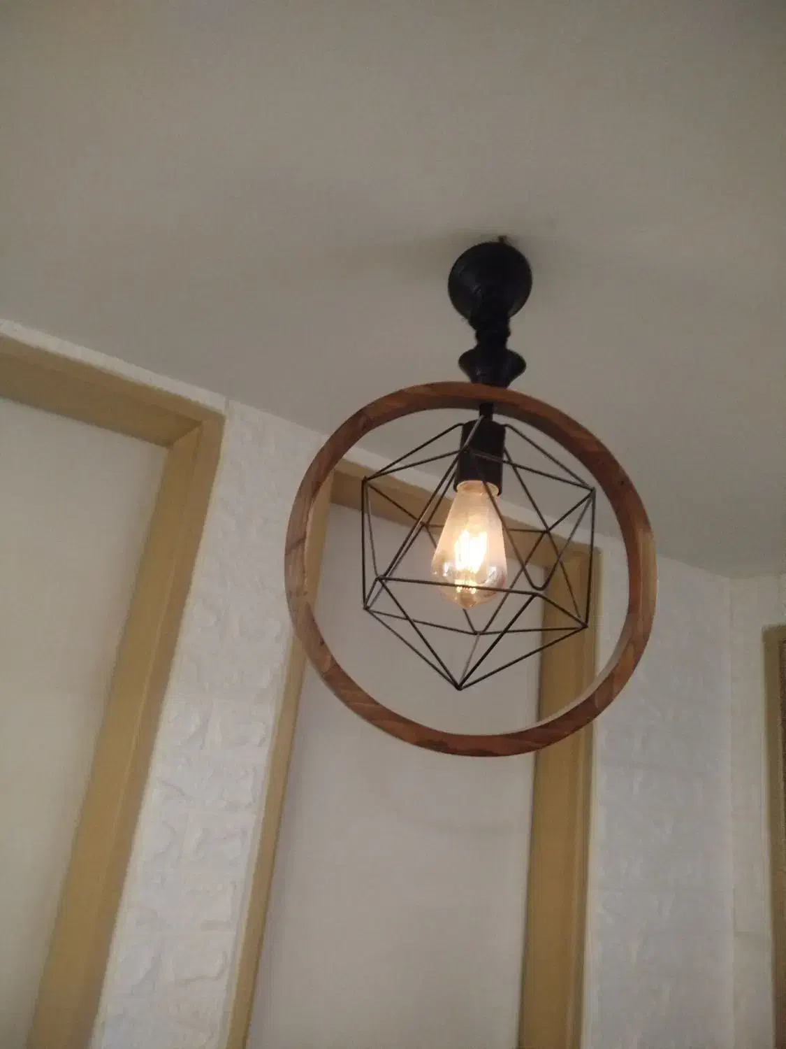 چراغ|لوستر و چراغ آویز|رباط‌کریم, رباط‌کریم|دیوار