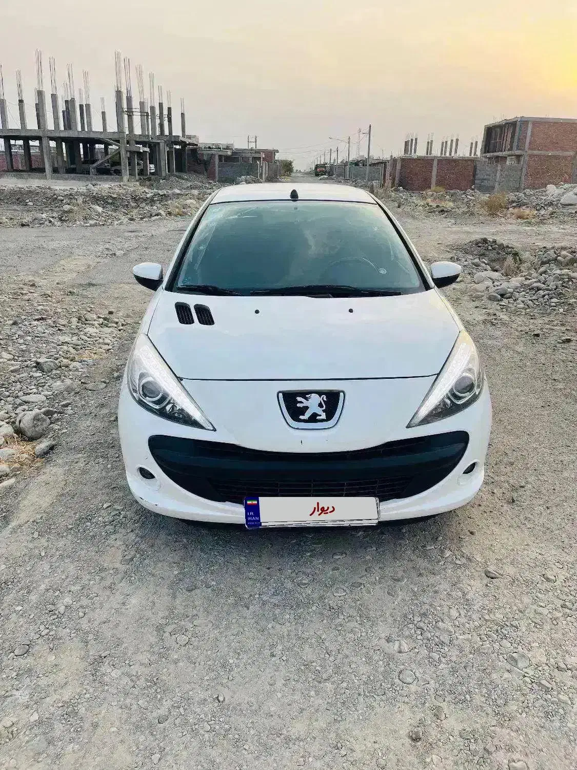 207 دنده ای|خودرو سواری و وانت|جیرفت, |دیوار