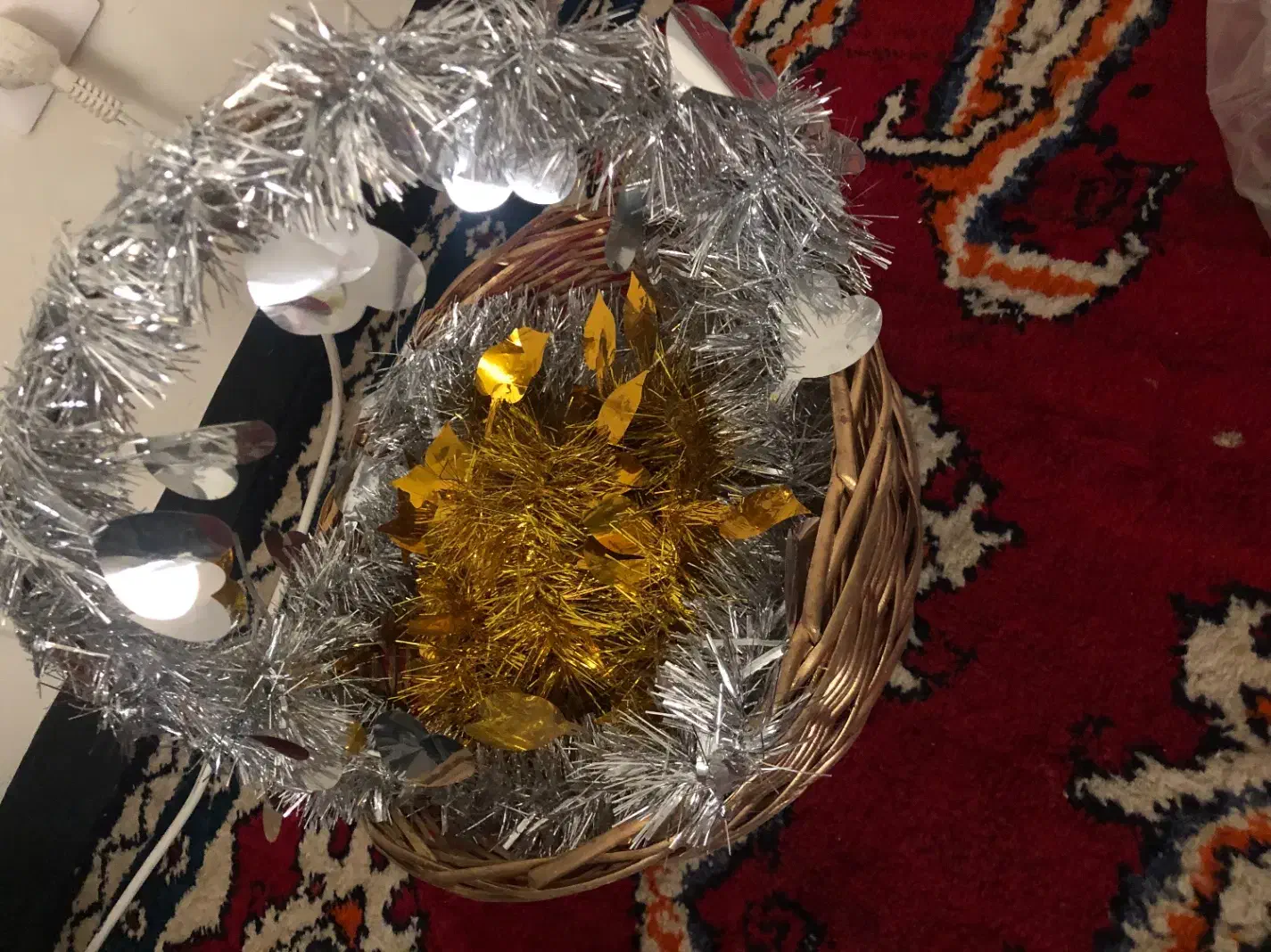 گل عروس و سبد عروس|گل مصنوعی|دوگنبدان, |دیوار