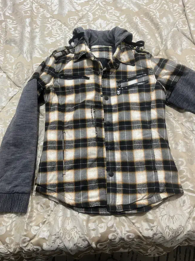 سوئیشرت چارخونه|لباس|تهران, وردآورد|دیوار