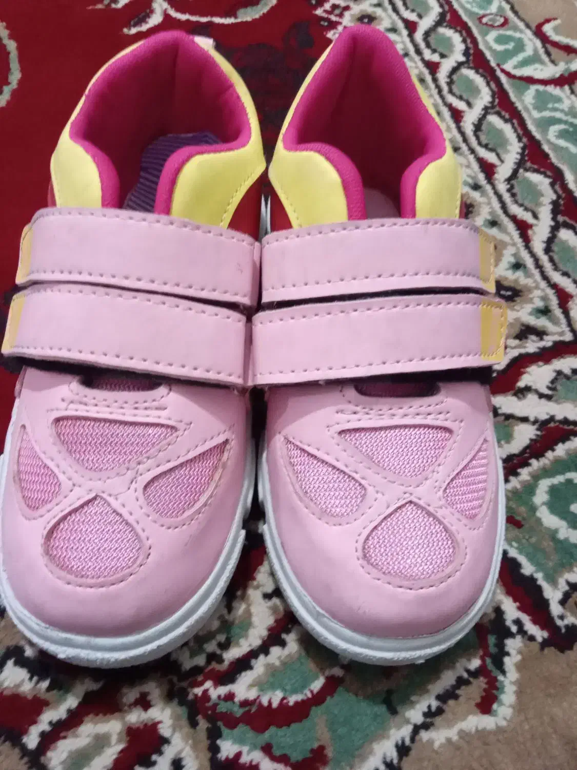 کفشهاینونوباجنسخوب|کیف، کفش، کمربند|اهواز, منبع اب|دیوار