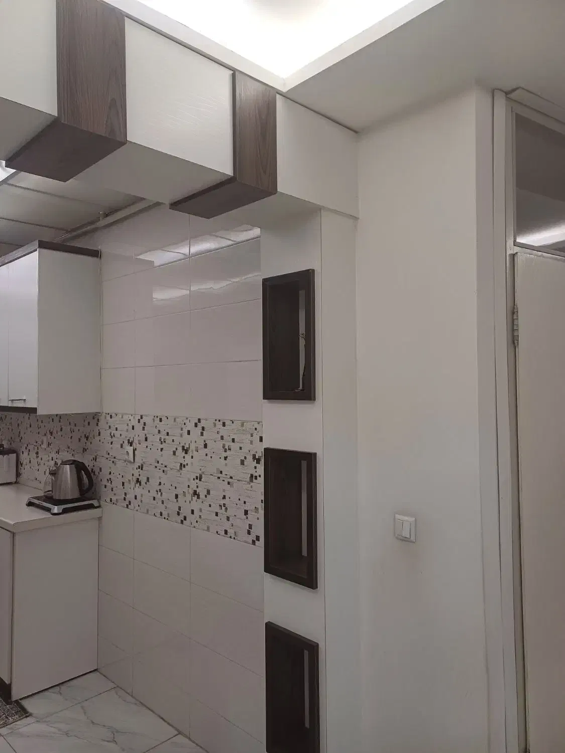 باکس و سر در ورودی آشپزخانه|کتابخانه، شلف، قفسه‌های دیواری|سنندج, |دیوار